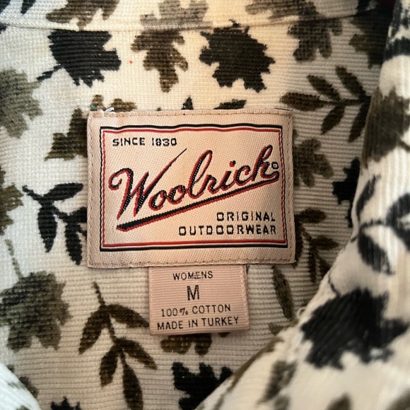 Woolrich button down “corduroy” (medium) - Picture 4 of 5